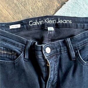 Calvin Klein dark skinny jeans 30x32